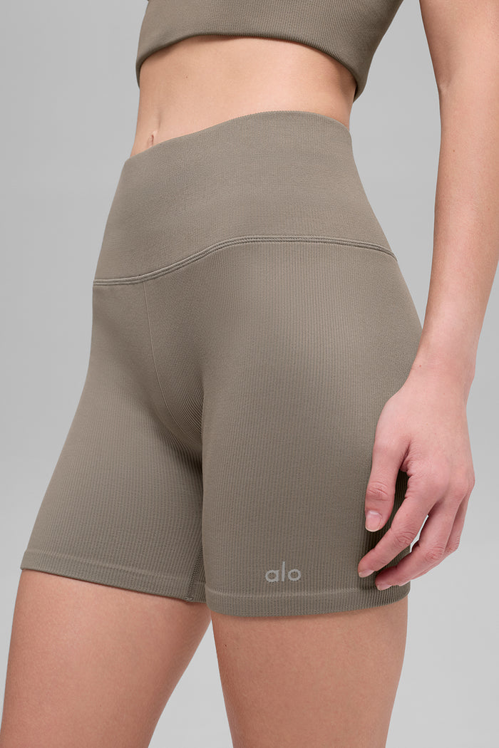 5" Seamless Ribbed Favorite Short - Light Cocoa