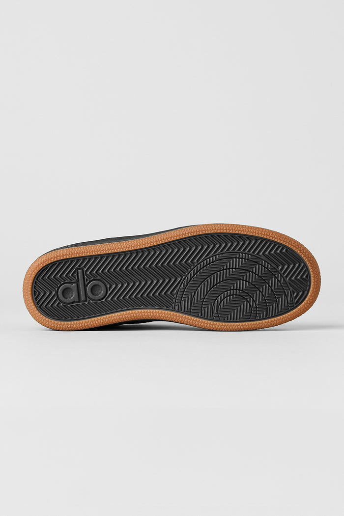 ALO Recovery Mode Sneaker (Unisex) - Black/Gum