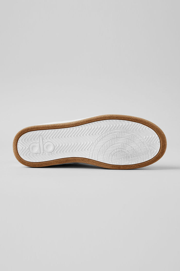 ALO Recovery Mode Sneaker (Unisex) - Gravel/White