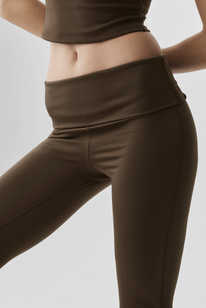 ALO Softsculpt Foldover Flare Legging (Regular) - Espresso