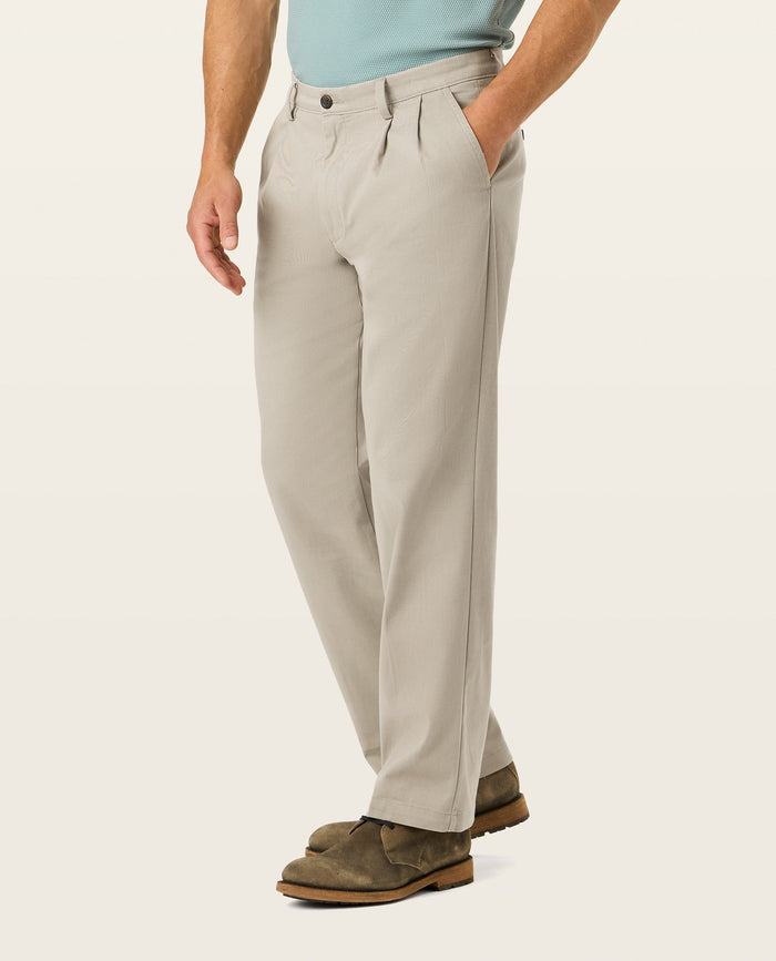 Easy Khakis, Pleated, Classic Fit