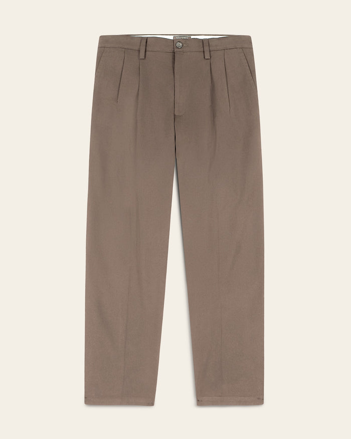 Easy Khakis, Pleated, Classic Fit