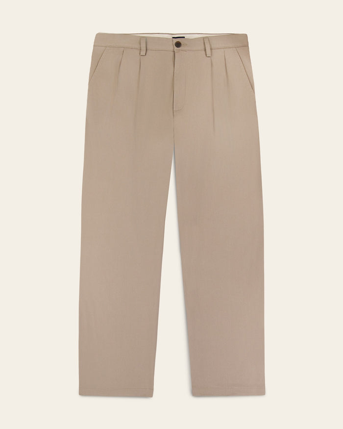 Easy Khakis, Pleated, Classic Fit