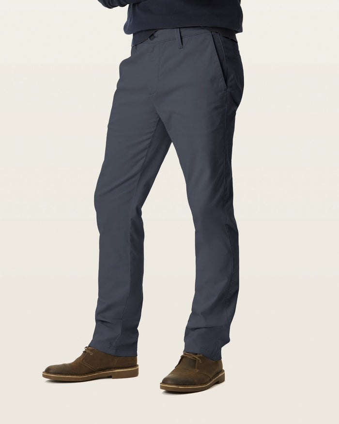 ESSENTIAL AMERICAN KHAKI SLIM FIT in Ombre Blue