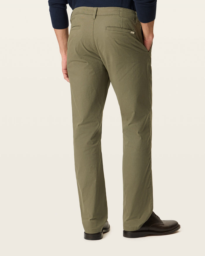 Essential American Khaki, Straight Fit