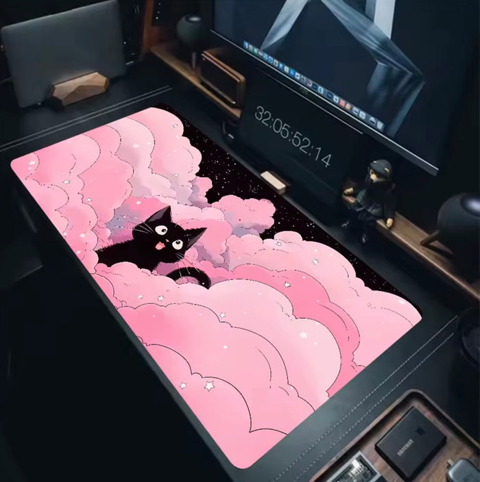 KITTY DELUXE Desk Mat