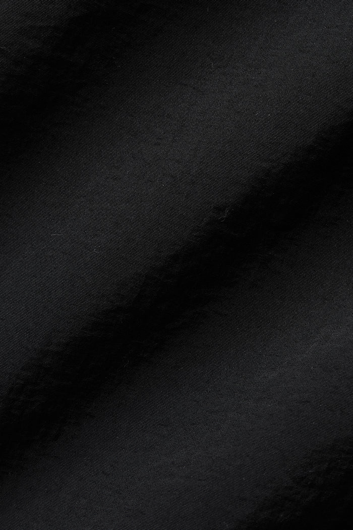 Light Weight Takeaway Track Pullover - Black