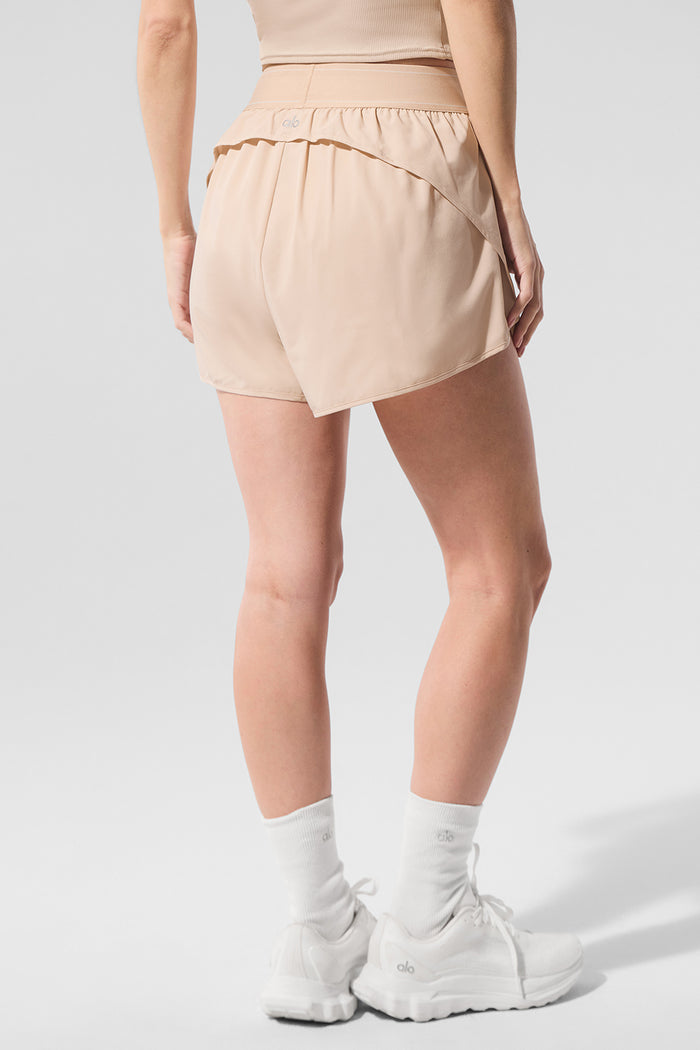 Match Point Short - Macadamia