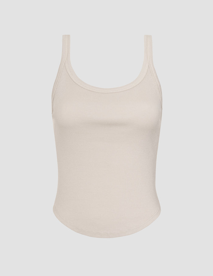 brown scoop neck ribbed tank top.