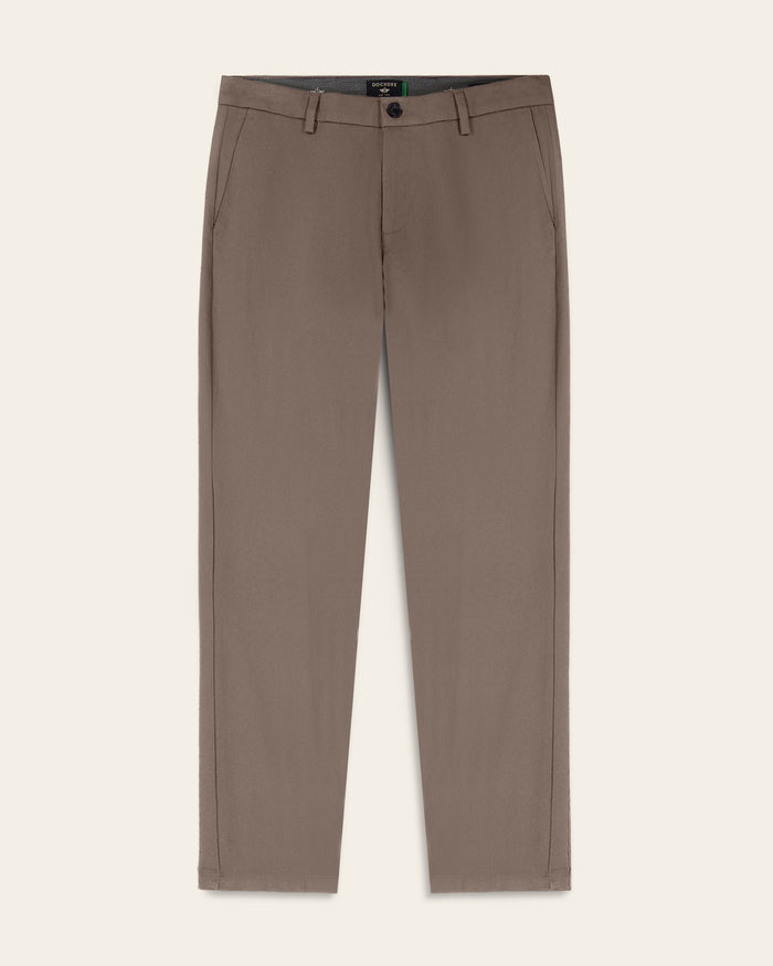 Signature Iron Free Khakis, Straight Fit with Stain Defender®