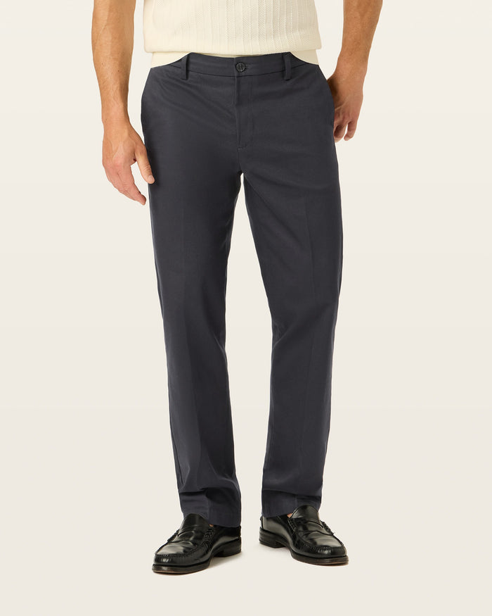 Signature Khakis, Creased, Straight Fit