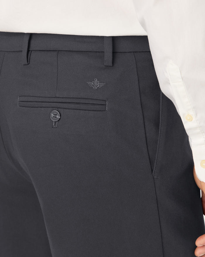 Signature Khakis, Pleated, Classic Fit