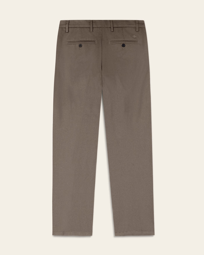 Signature Khakis, Pleated, Classic Fit